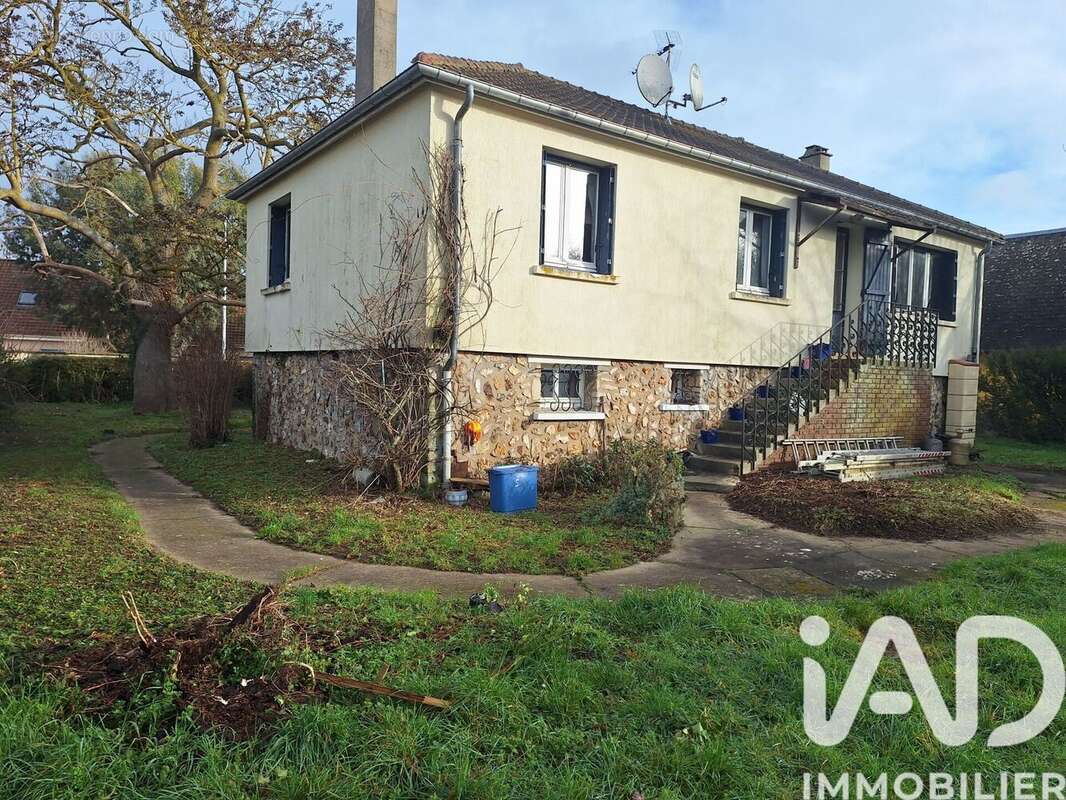 Maison 100 m² à Gauville-La-Campagne  - photo 4