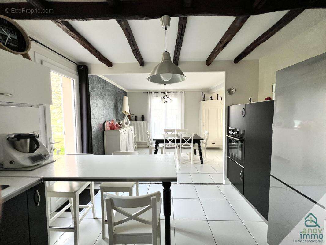 Maison à SAINT-JULIEN-L&#039;ARS