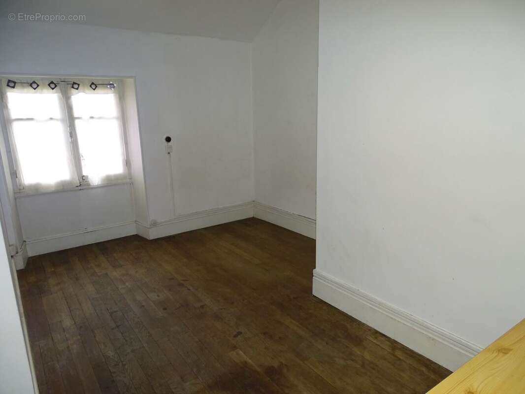 Appartement à CHATEAUNEUF-SUR-CHER