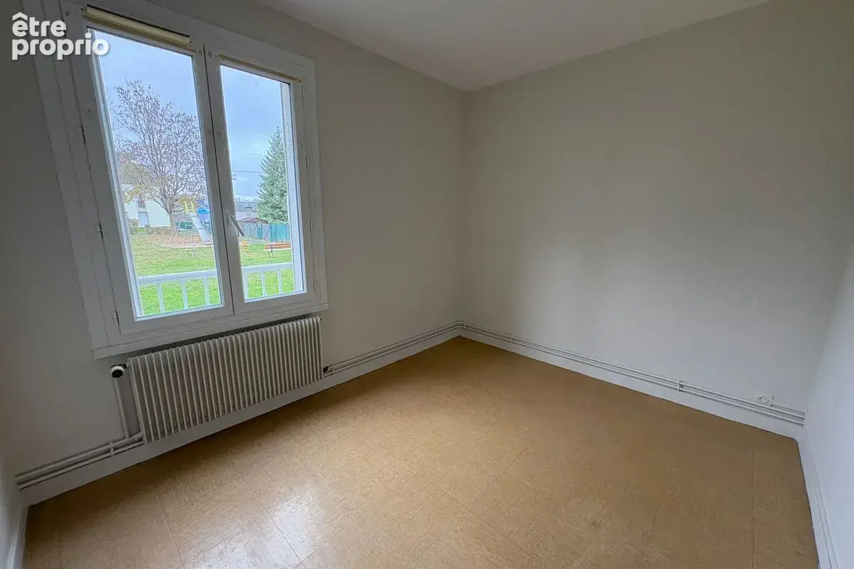 St Paterne Racan - appartement T3 - photo 3