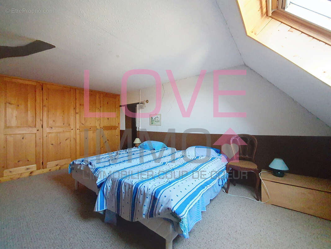 Maison à LA TOUR-DU-PIN