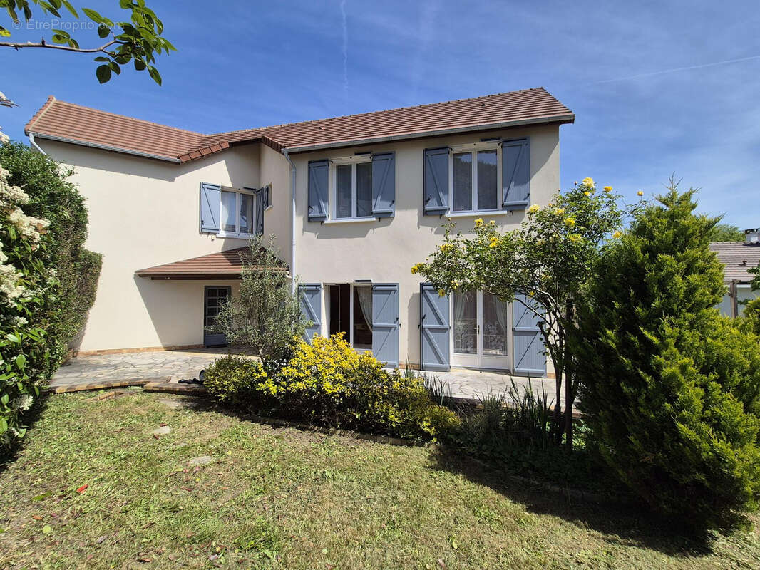 Maison à JOUY-EN-JOSAS