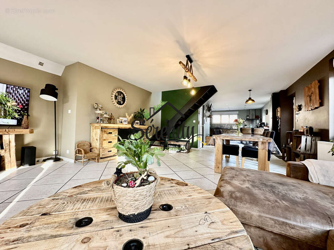 Maison à SAINT-HILAIRE-LEZ-CAMBRAI