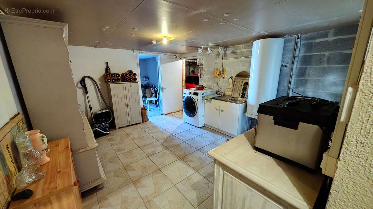 Maison à SAINT-GERMAIN-DES-FOSSES