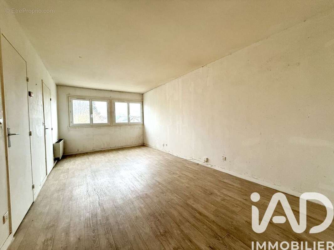 Photo 4 - Appartement à ELANCOURT