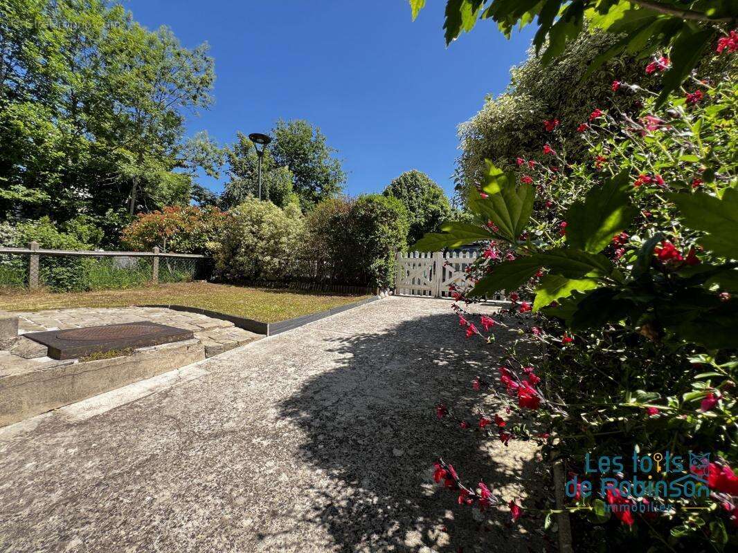 Maison à LE PLESSIS-ROBINSON