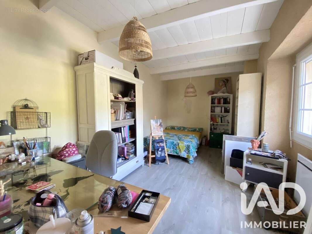 Maison 135 m² à Saint-Michel-De-Fronsac  - photo 7