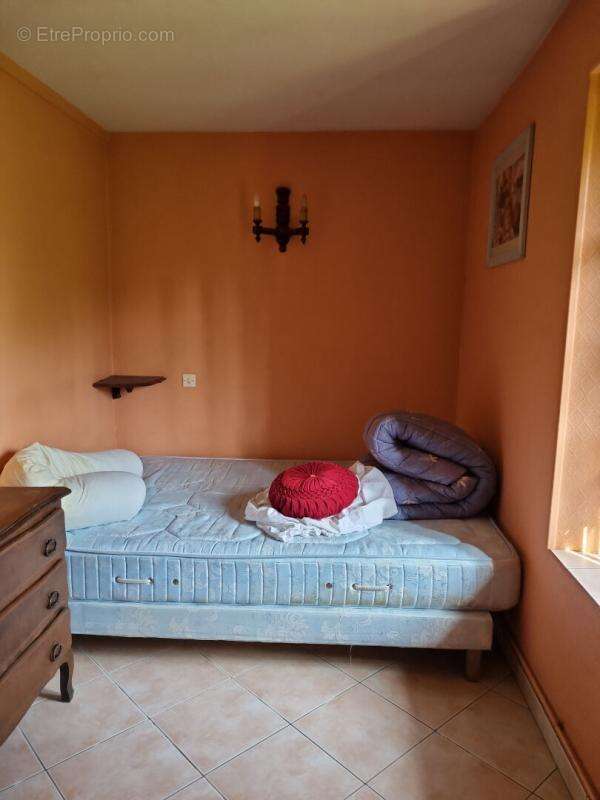 FERMETTE 70 m² avec une TRES BELLE GRANGE refaite a neuf - photo 5