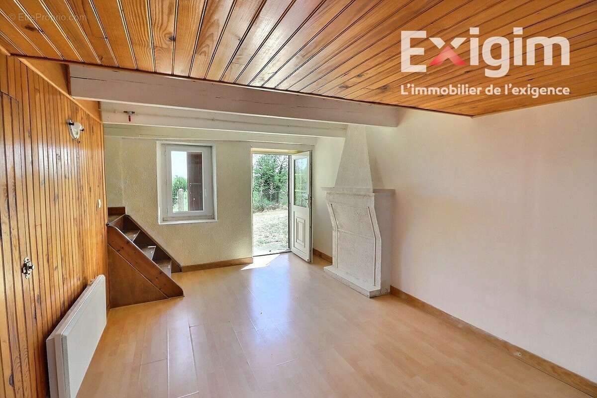 Maison 61 m² à Saint-Barthelemy-Le-Plain  - photo 4