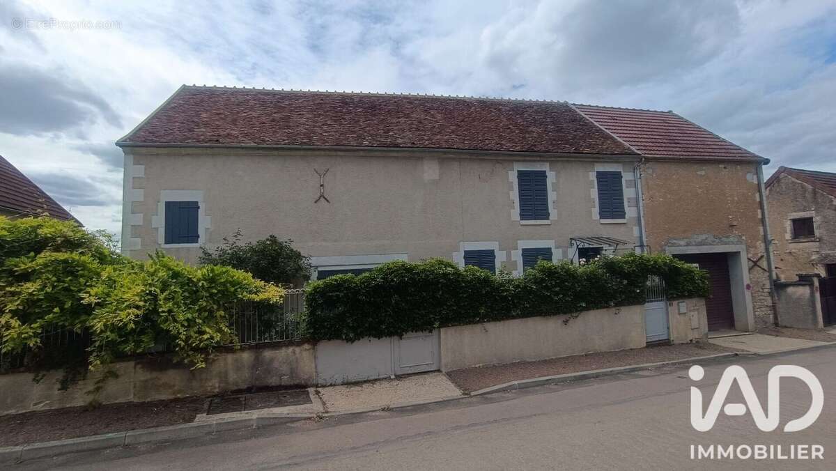 Maison 85 m² à Mailly-La-Ville  - photo 3