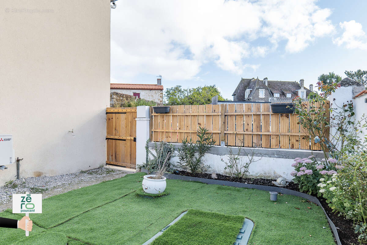 Maison à SAINT-CYR-EN-TALMONDAIS