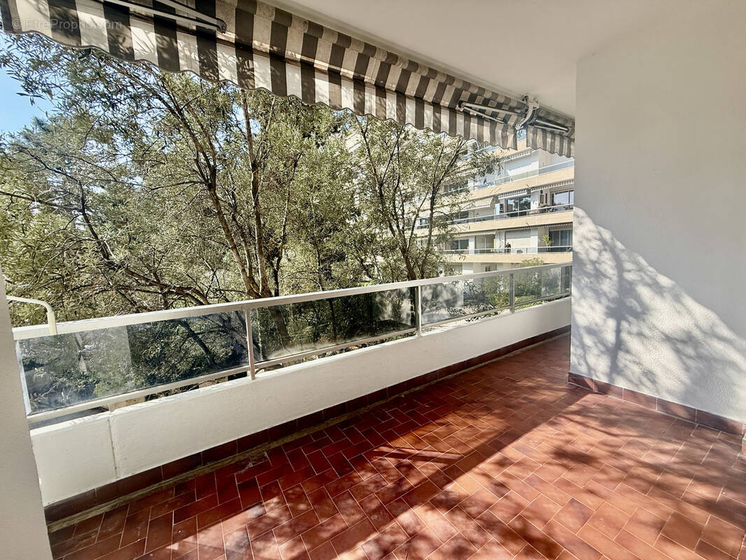 Appartement à MARSEILLE-8E