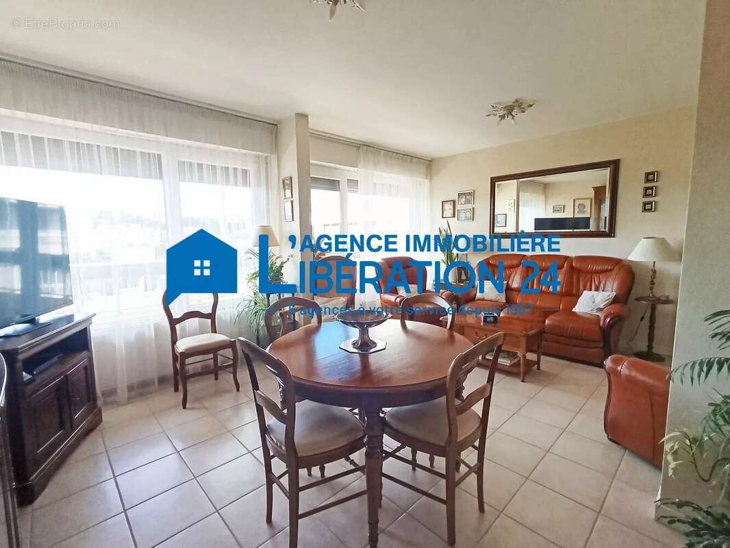 Appartement à SAINT-ETIENNE