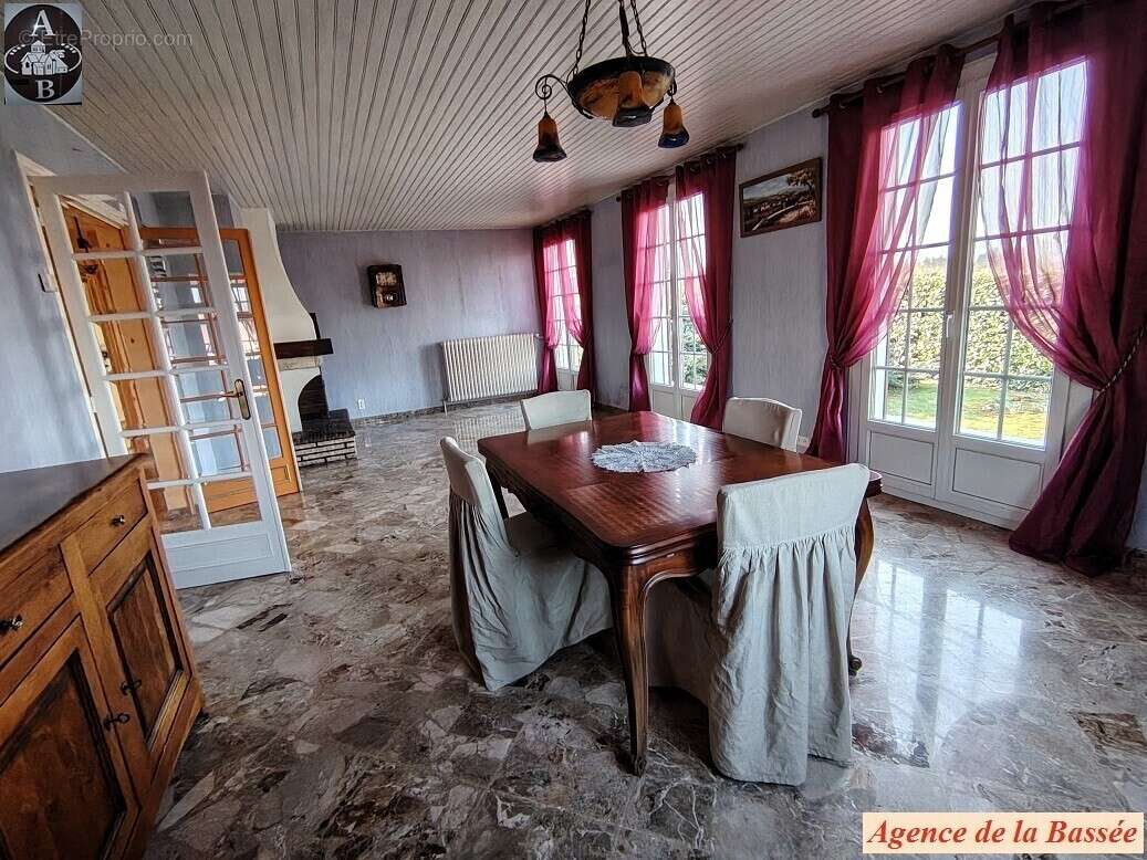 Maison 115 m² à Provins  - photo 2