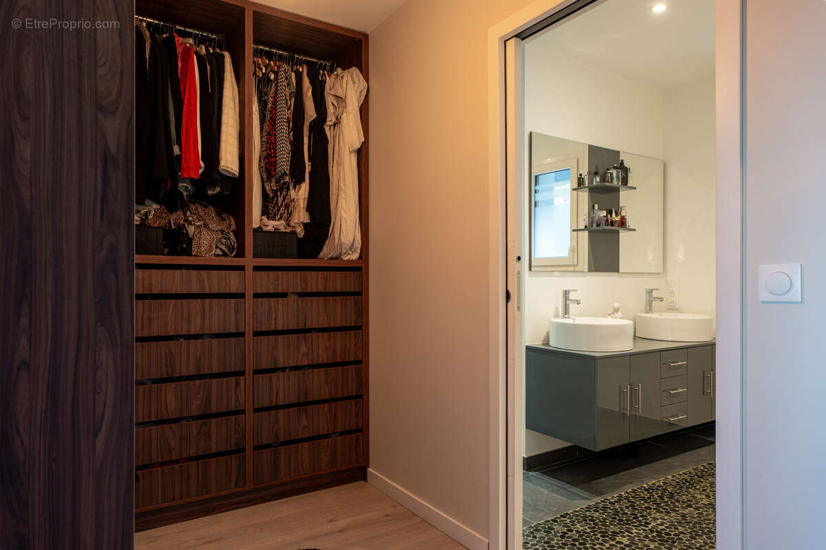 Maison à DIVONNE-LES-BAINS