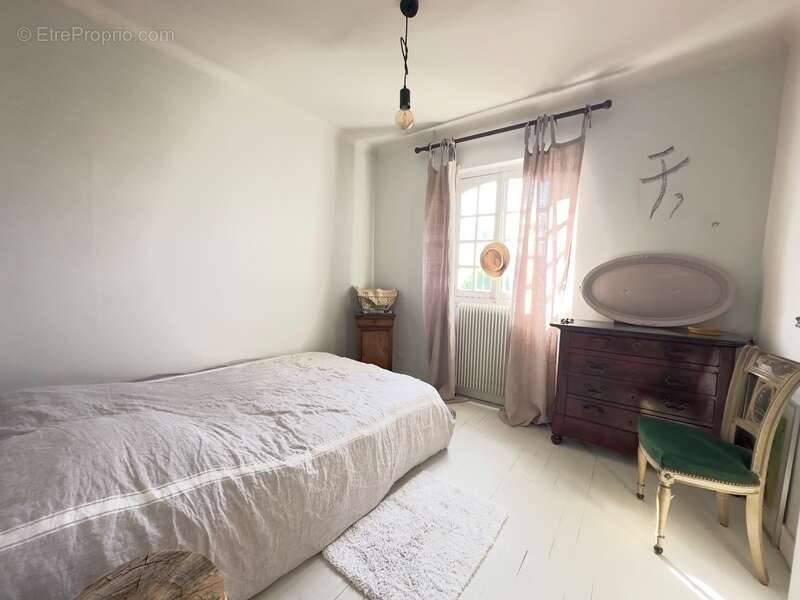 Maison à COLLEVILLE-MONTGOMERY