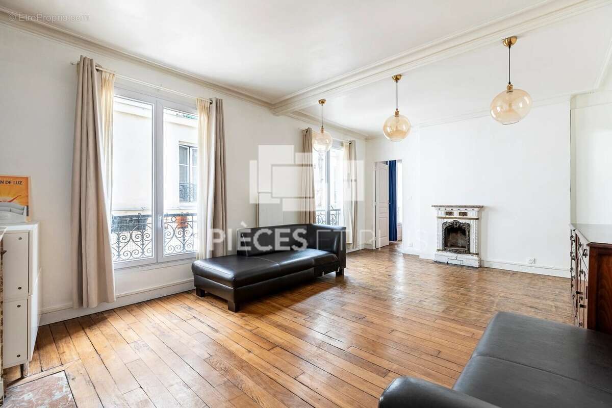 Appartement à PARIS-19E