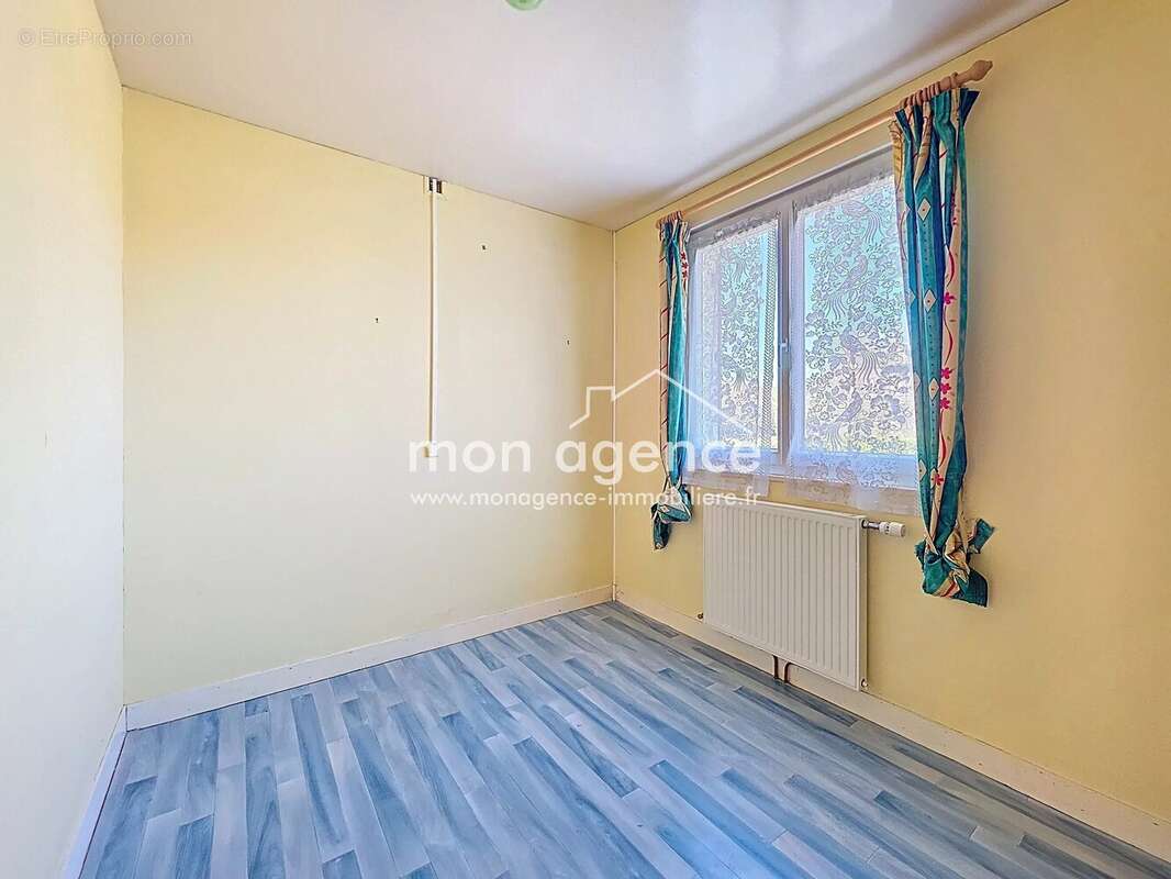 Maison à MATHONVILLE