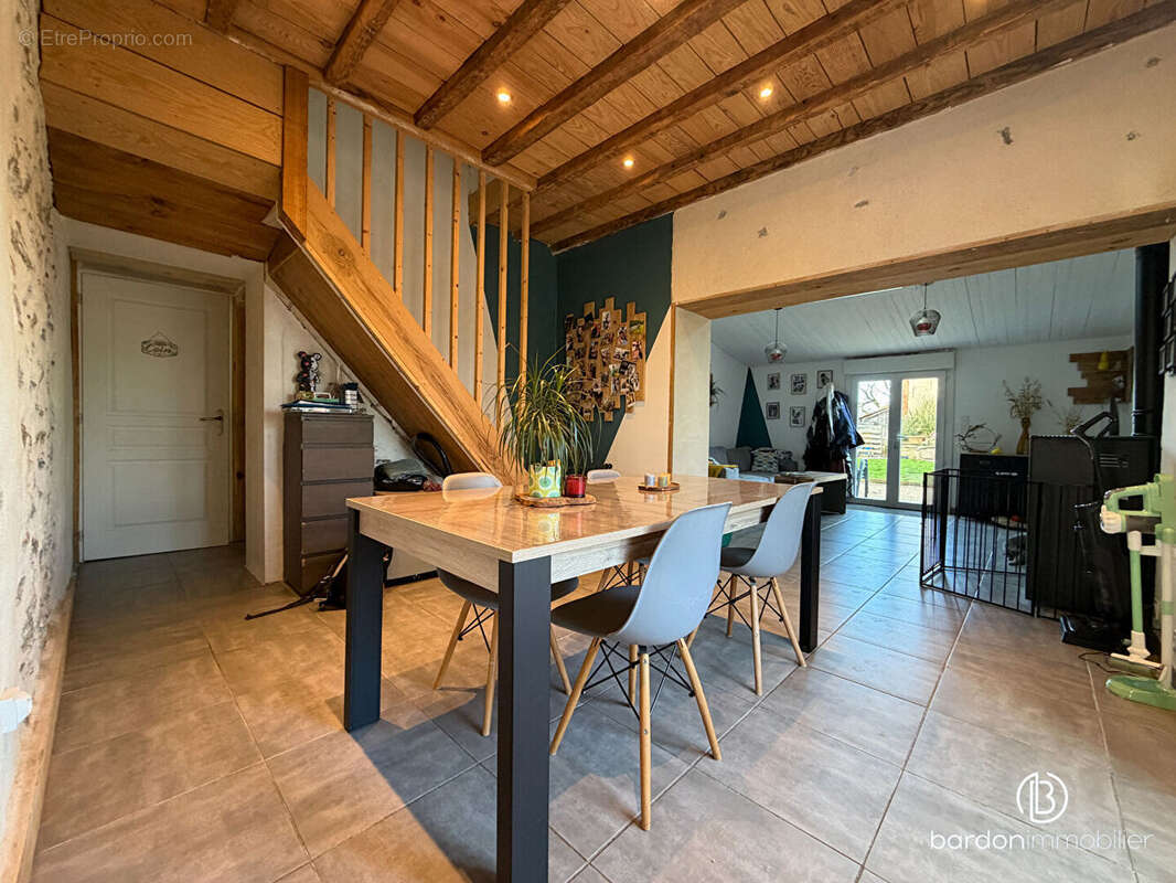 Maison à BOIS-DE-CENE