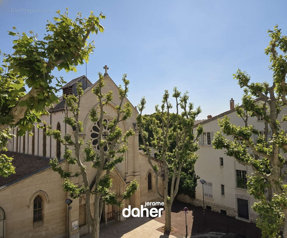 Appartement à MARSEILLE-8E