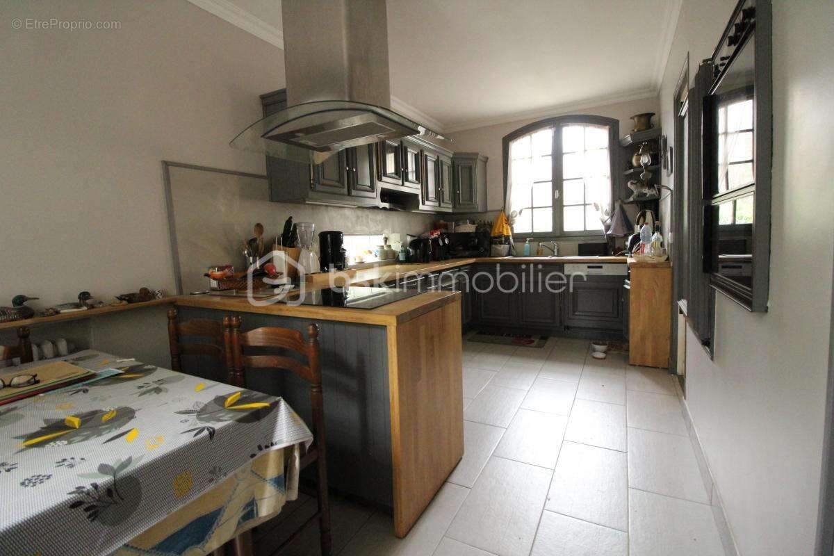 Maison individuelle de 7 pièces avec piscine - photo 4