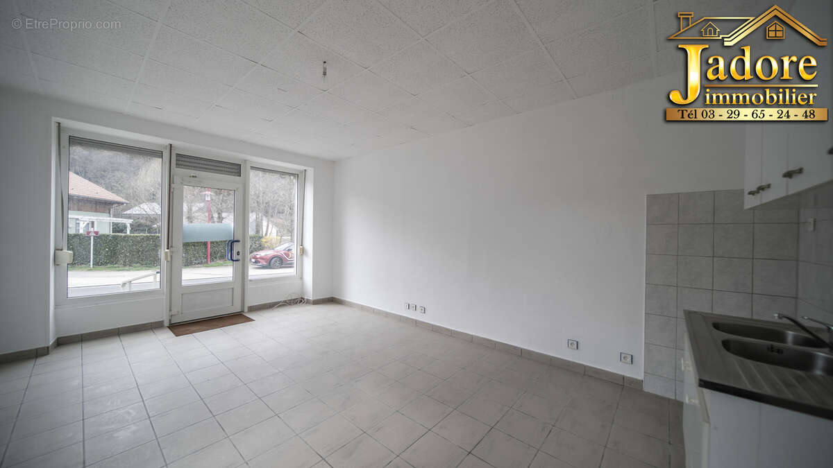 Immeuble+ maison + garage - photo 10