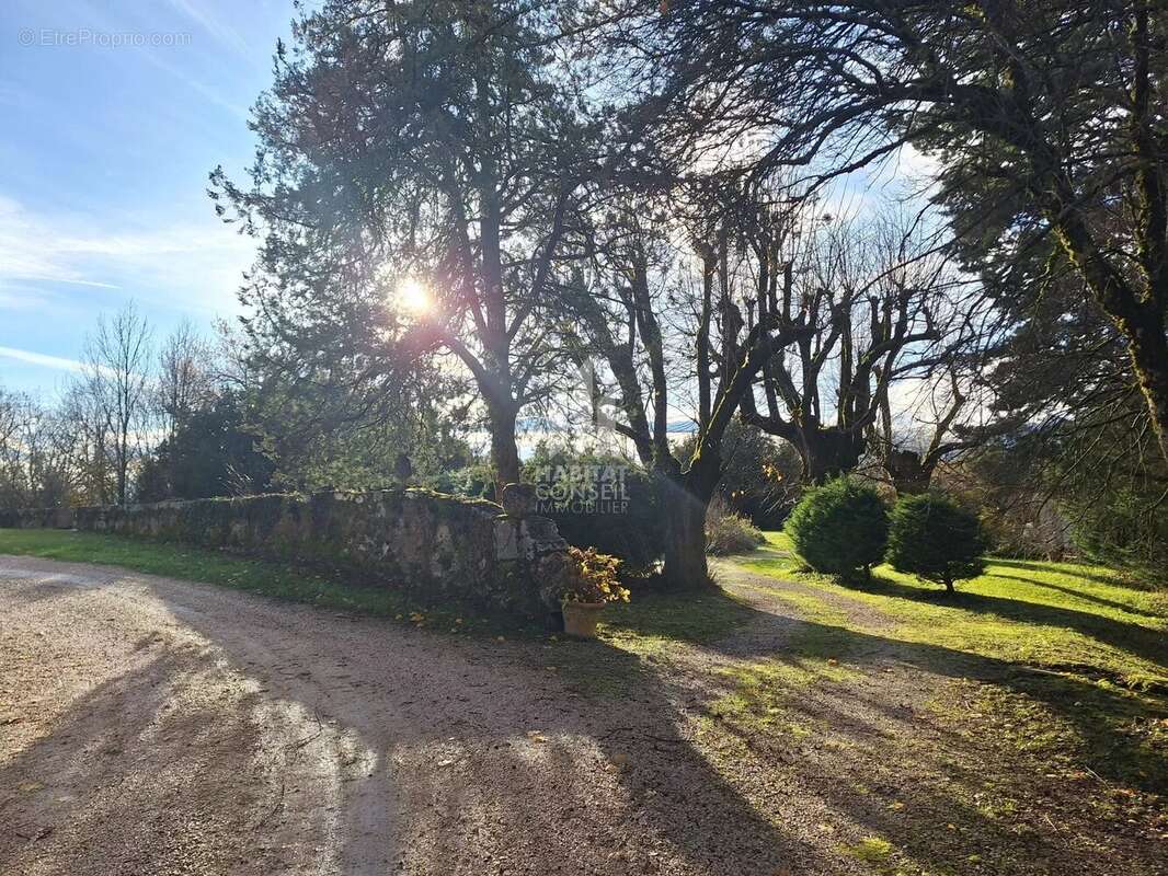 Appartement à VARCES-ALLIERES-ET-RISSET