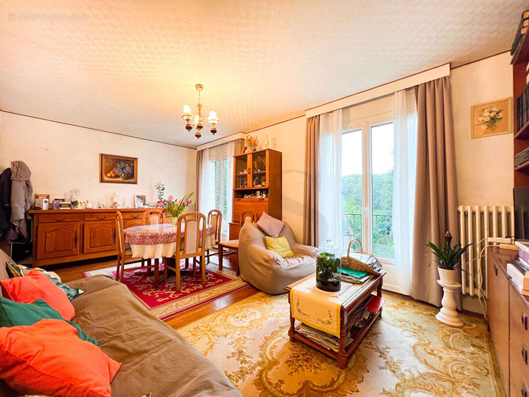 Maison à SAINT-GEORGES-DES-GROSEILLERS