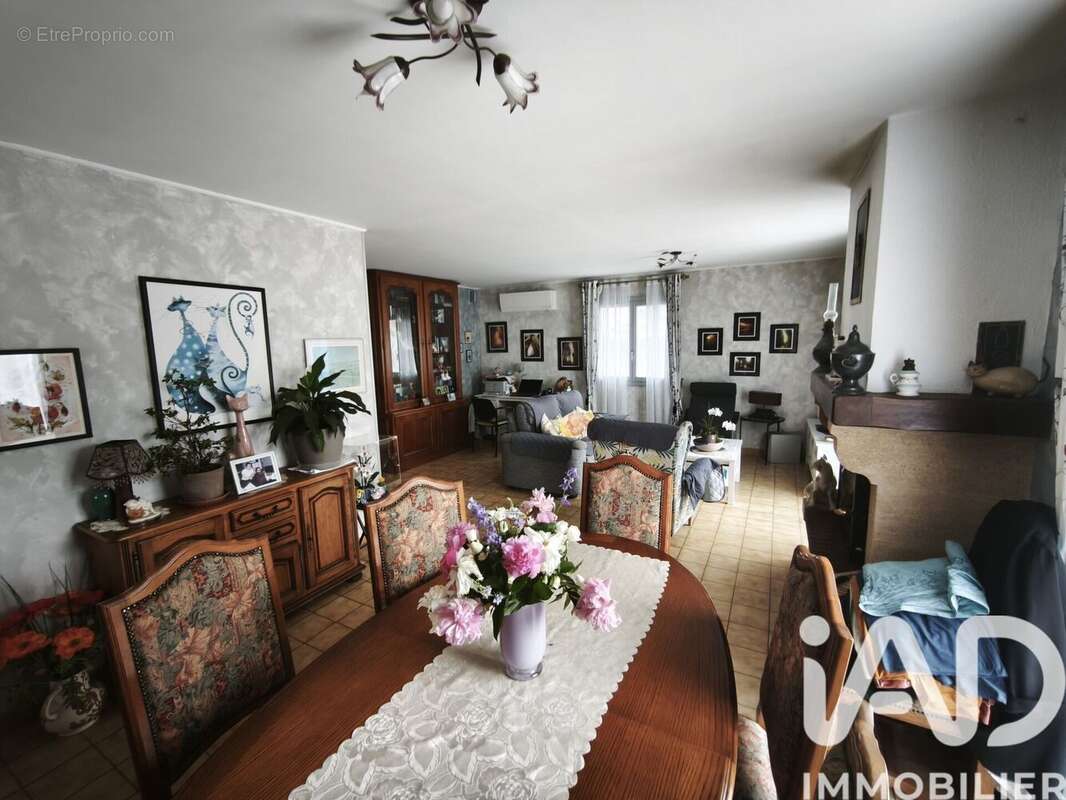 Photo 8 - Maison à SAINT-DENIS-DE-PILE