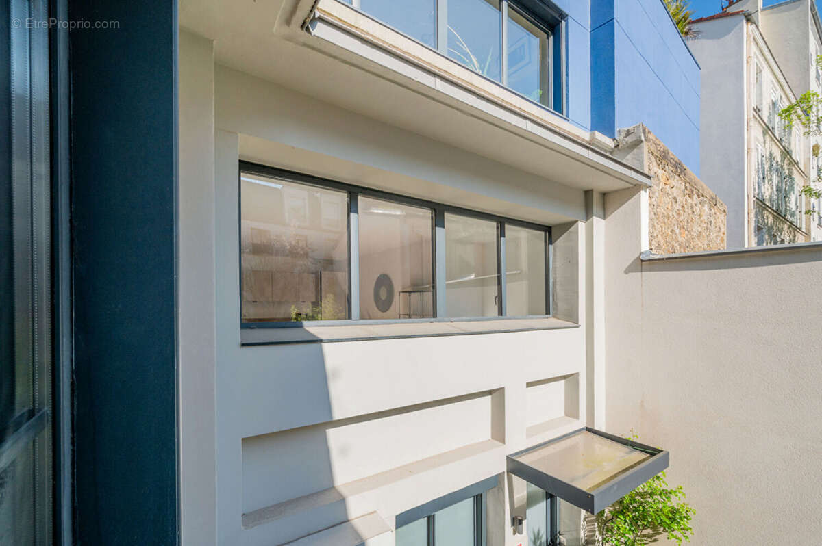 Appartement à PARIS-20E