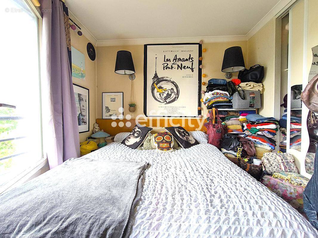 Appartement à PARIS-19E