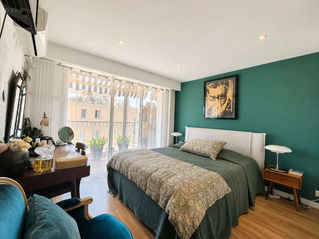 Appartement à CAGNES-SUR-MER