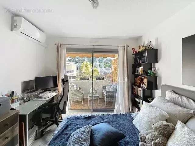 Appartement à LE CANNET