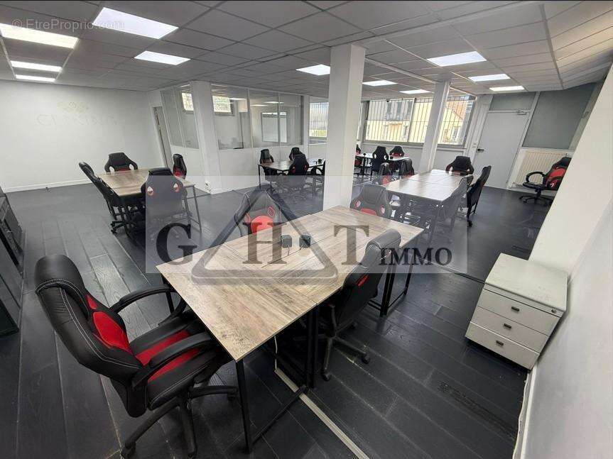 Commerce à MONTREUIL