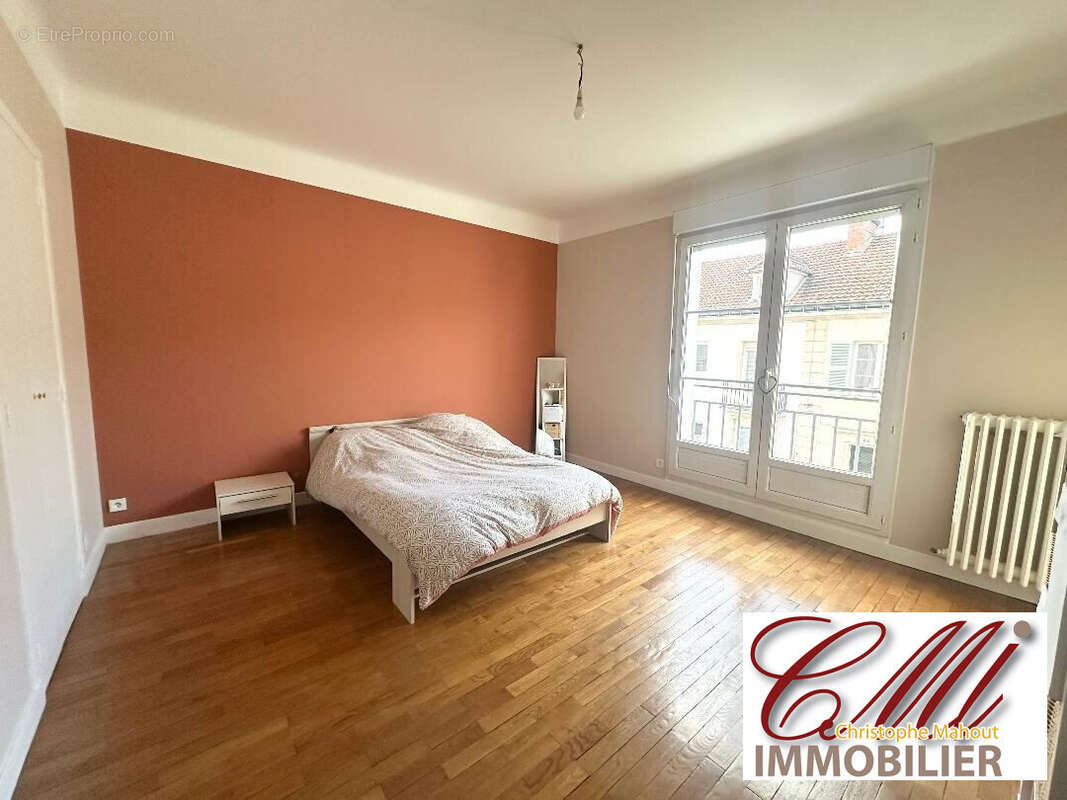 Maison 370 m² à Vitry-Le-Francois  - photo 9