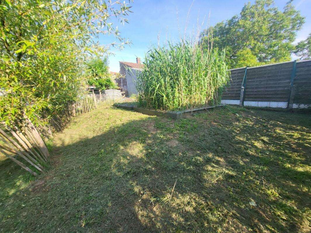 Maison 88 m² à Saint-Michel-Le-Cloucq  - photo 4
