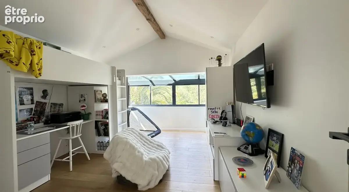 Lieu exceptionnel de 15 hectares dont 3 hectares d'etang pour cette propriete de 322 m2 - photo 24