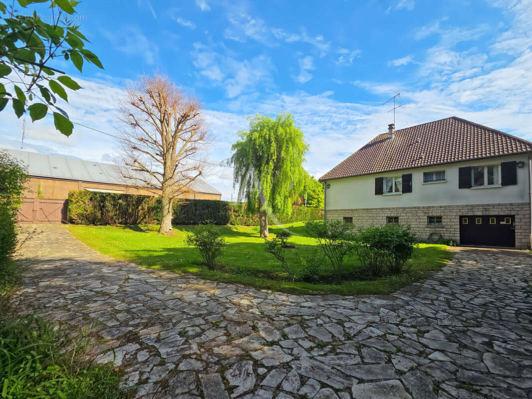 Maison à MEULAN