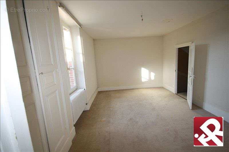 Maison à SAINT-VAURY