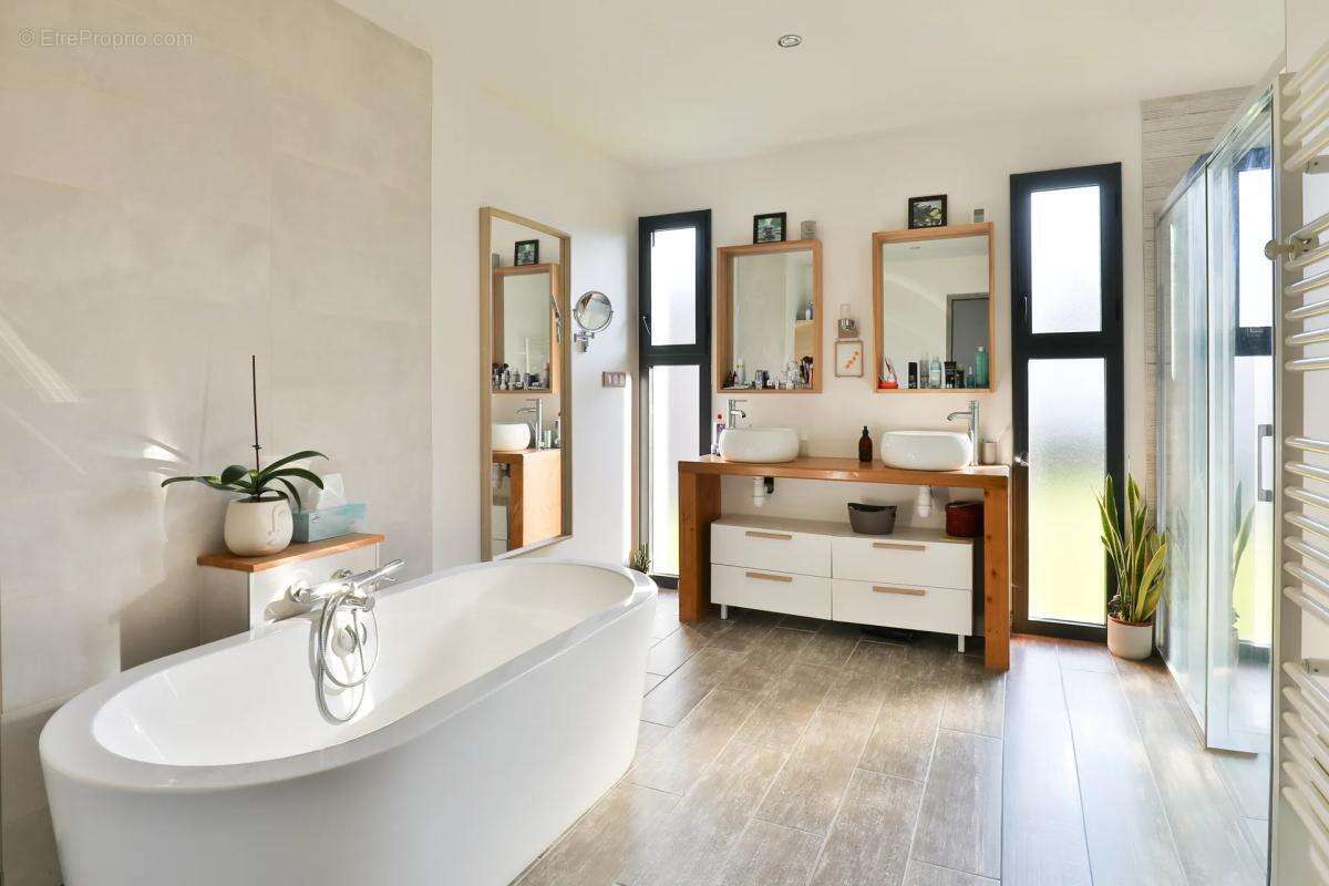 Maison à GUJAN-MESTRAS