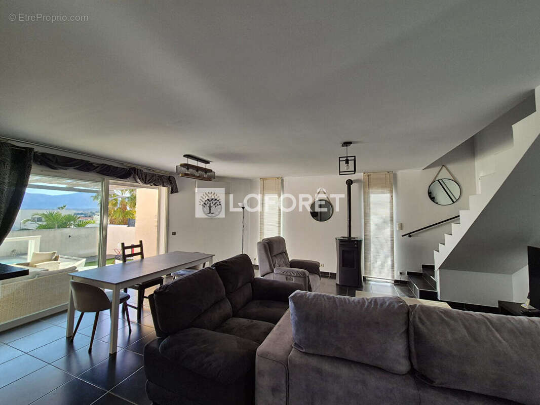 Maison à VILLENEUVE-DE-LA-RAHO