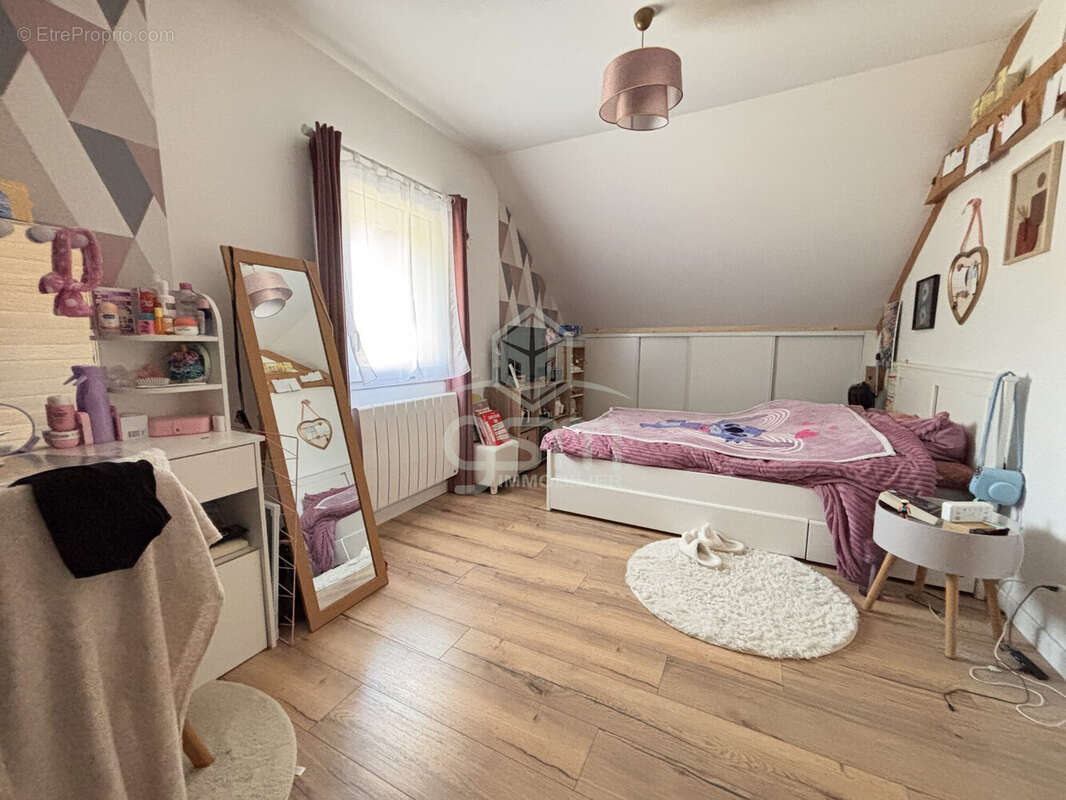 Maison à SAINTE-MAURE-DE-TOURAINE