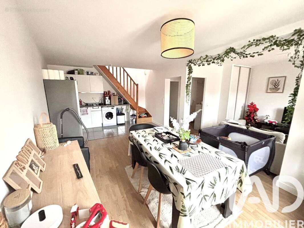 Photo 4 - Appartement à CHANTELOUP-LES-VIGNES