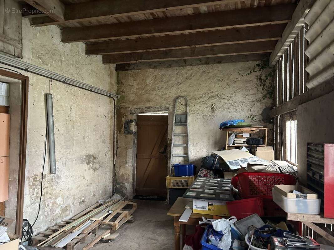 Maison à SAINT-JEAN-D'ANGELY