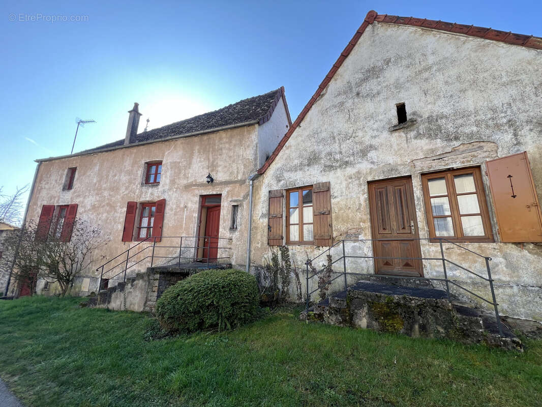 Maison à SAMPIGNY-LES-MARANGES