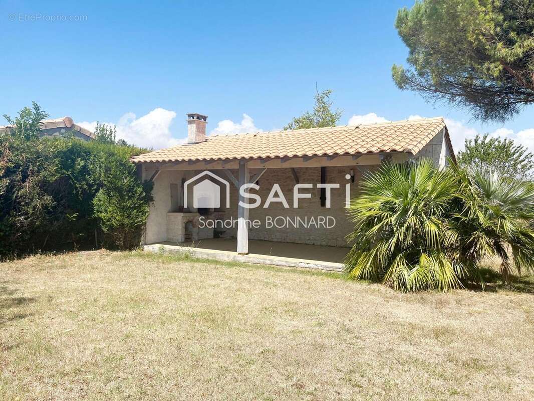 Maison 105 m² à Semussac  - photo 3