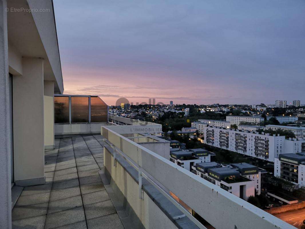 Brest – Secteur Kérinou Rare sur le marché – Appartement duplex T6 avec terrasse de 40 m2 et vue mer panoramique - photo 4