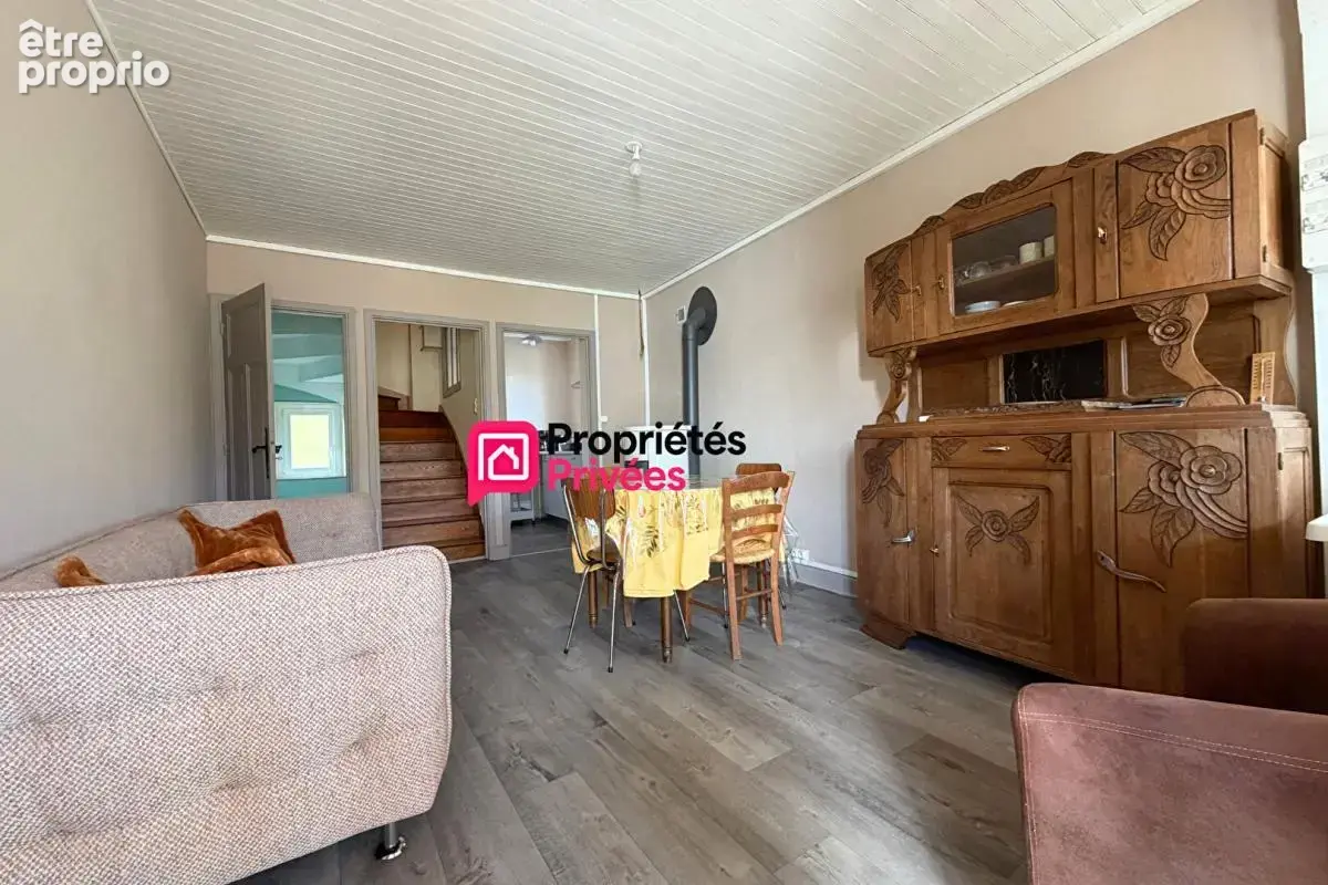 Maison T5  rénovée et Gîte T3 indépendant au coeur de Saint Ours 63230 - photo 14