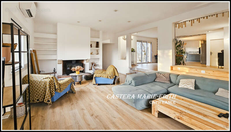 Maison d’architecte rénovée 280 M² - Sans vis à vis, calme, au fond d'une impasse - 9 Pièces -Garage -  Vue panoramique – Auch ( - photo 2