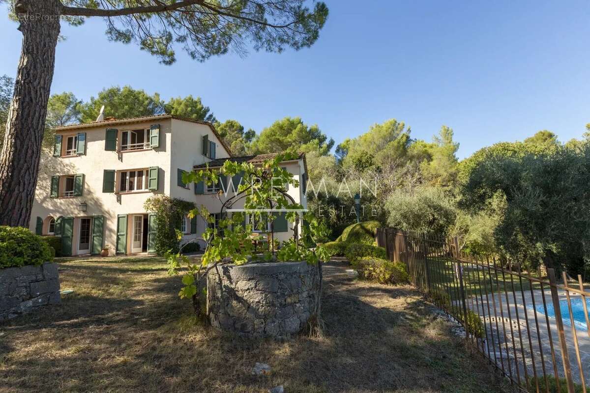 Maison à GRASSE